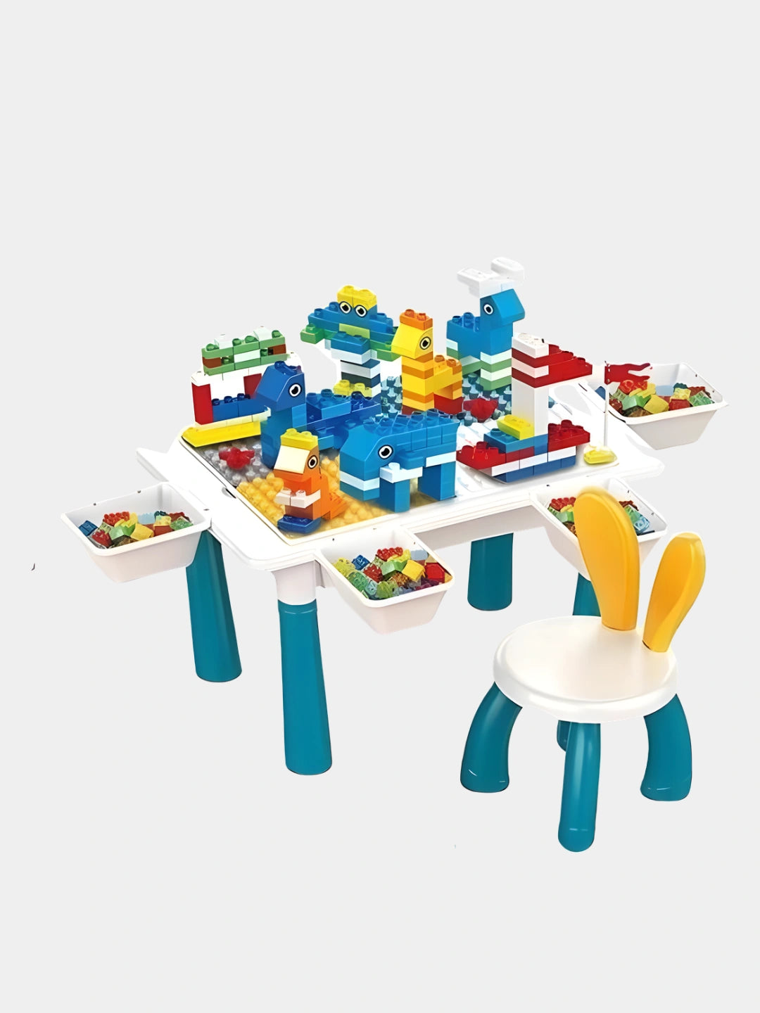 Детский стол и стул, в комплекте строительные блоки Lego