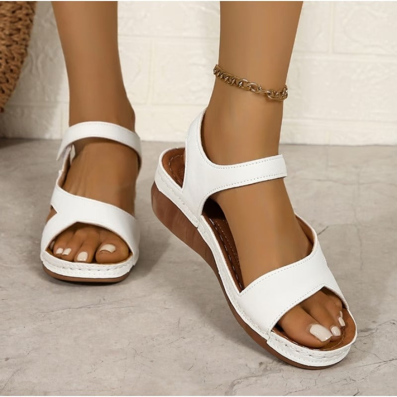 Босоножки на платформе Urban-Summer