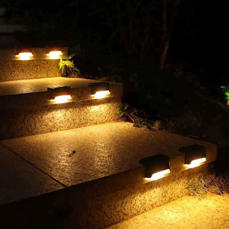 Комплект из 4 солнечных светильников