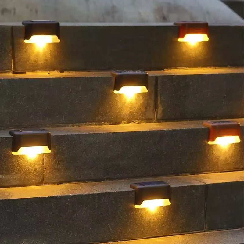 Комплект из 4 солнечных светильников