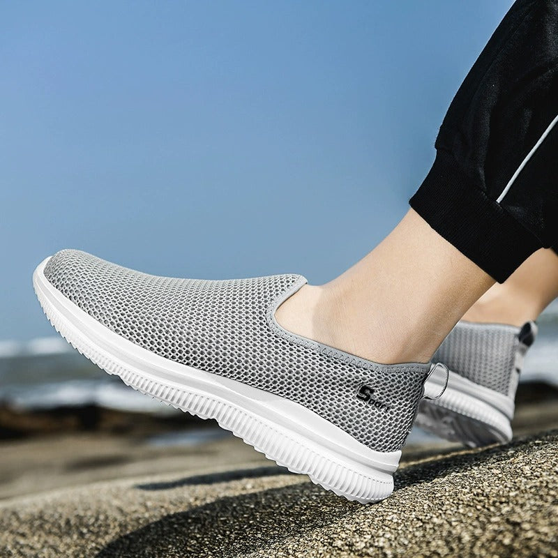 Ультралегкие кроссовки Aero-Walk