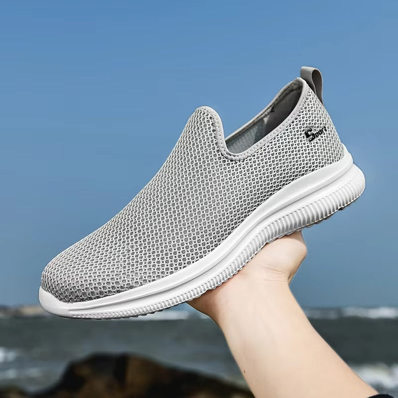 Ультралегкие кроссовки Aero-Walk
